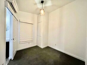 4303 SE Division St in Portland, OR - Building Photo - Building Photo