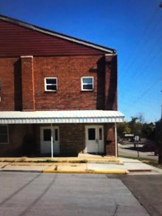 600 N Elm St in Rolla, MO - Building Photo