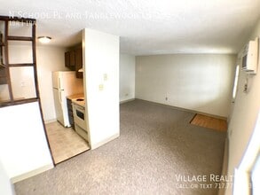 335 N School Pl in Dallastown, PA - Building Photo - Building Photo