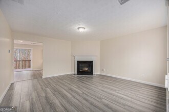 429 Village Bluff Dr in Lawrenceville, GA - Building Photo - Building Photo