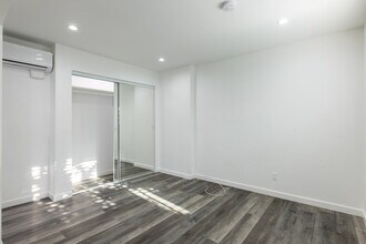 1102 Centinela Ave, Unit B in Santa Monica, CA - Foto de edificio - Building Photo