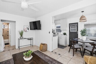 2606 Juan St in San Diego, CA - Building Photo - Building Photo