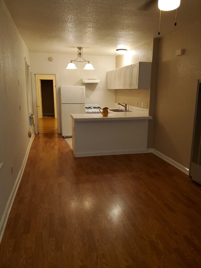 1418 E St, Unit B in Sacramento, CA - Building Photo - Building Photo