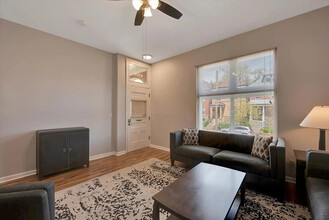 4206 Castleman Ave, Unit 1W in St. Louis, MO - Building Photo - Building Photo