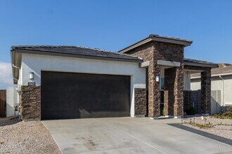 15612 W Smoketree Dr in Surprise, AZ - Building Photo - Building Photo