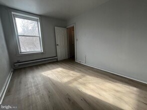 2130 W Spencer Ave in Philadelphia, PA - Building Photo - Building Photo