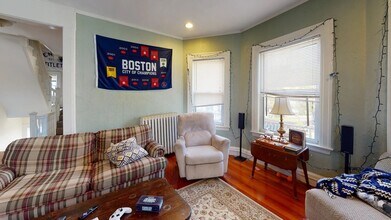 96 Columbia St in Brookline, MA - Building Photo - Building Photo