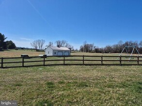 330 Majestic Ln in Charles Town, WV - Building Photo - Building Photo