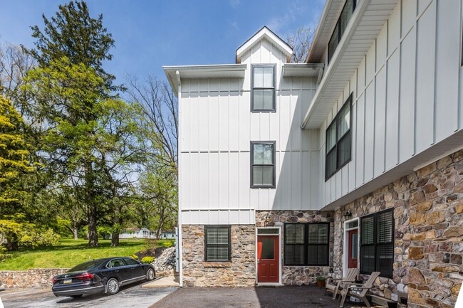 0225 Whitford-Carriage in Exton, PA - Building Photo - Building Photo