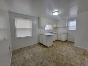 378 George St in Barberton, OH - Building Photo - Building Photo