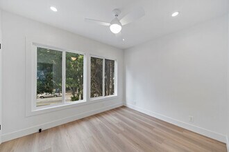 2616 Glendale Blvd, Unit 2618 in Los Angeles, CA - Foto de edificio - Building Photo