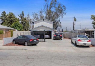 754 W 11th St in San Bernardino, CA - Building Photo - Building Photo