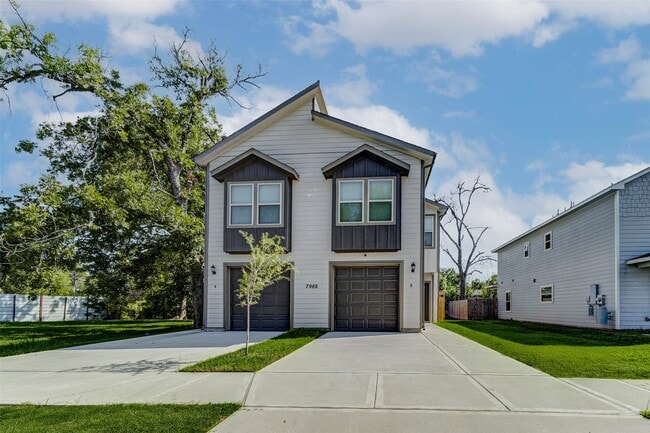 7968 Henson St in Houston, TX - Building Photo - Building Photo
