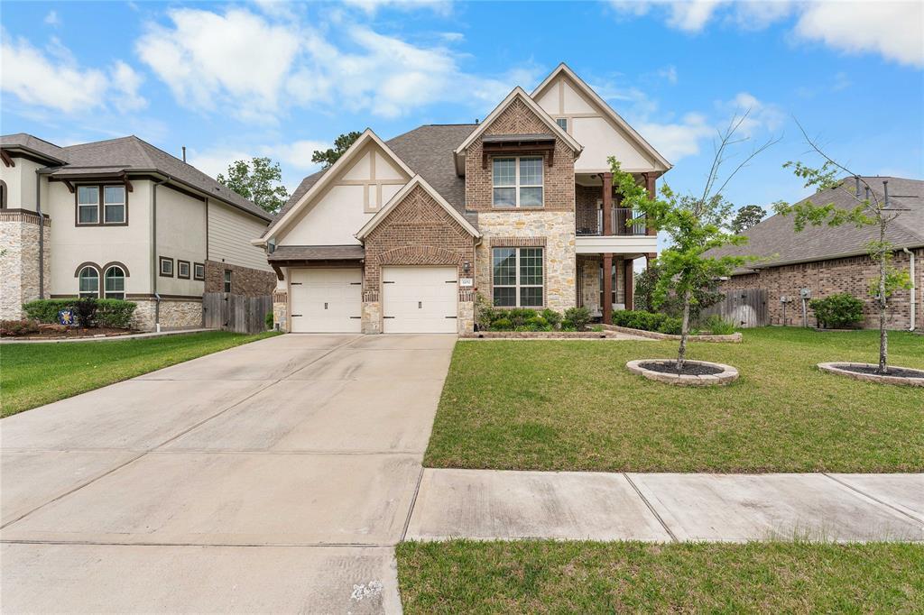 32052 Autumn Orchard Ln in Shenandoah, TX - Building Photo