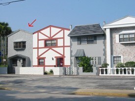 625 N Halifax Ave in Daytona Beach, FL - Building Photo