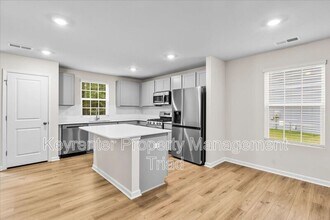 1751 Mallard Dr in Kernersville, NC - Building Photo - Building Photo