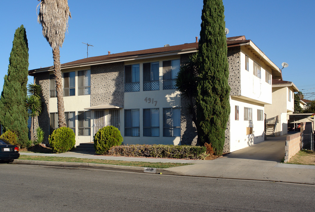 4917 W 119th St in Hawthorne, CA - Foto de edificio