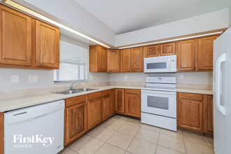 267 Magellan Dr in Kissimmee, FL - Building Photo - Building Photo