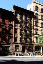 212 W 17th St in New York, NY - Foto de edificio - Building Photo