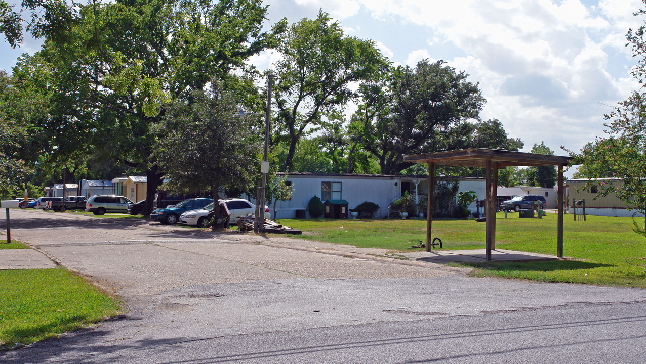 3216 Federal Rd in Pasadena, TX - Building Photo