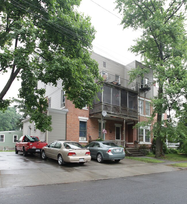 414 Glen St in Glens Falls, NY - Building Photo - Building Photo