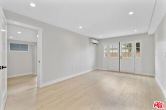 2336 Loma Vista Pl in Los Angeles, CA - Building Photo - Building Photo