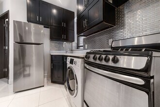 4 W 108th St in New York, NY - Building Photo - Building Photo