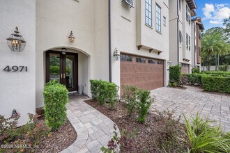 4971 Marina San Pablo Pl in Jacksonville, FL - Foto de edificio - Building Photo