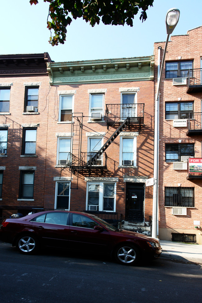 348 22nd St in Brooklyn, NY - Foto de edificio - Building Photo