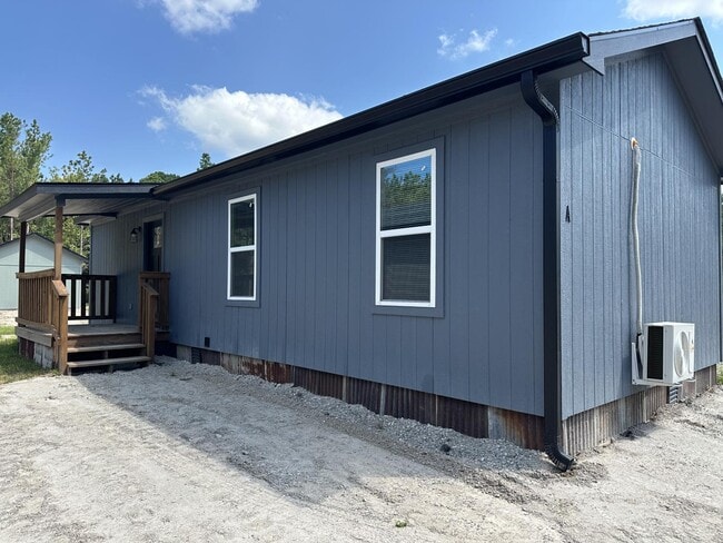 property at 152 Cp Rd S