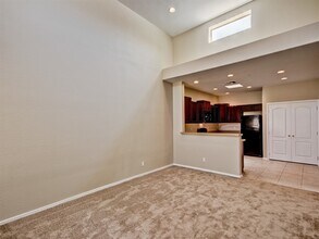 8940 W Olive Ave in Peoria, AZ - Building Photo - Building Photo