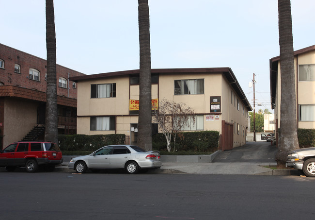 Golden Gables in Los Angeles, CA - Foto de edificio - Building Photo