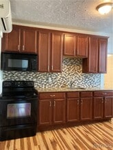 76 Tracy St in Buffalo, NY - Building Photo - Building Photo