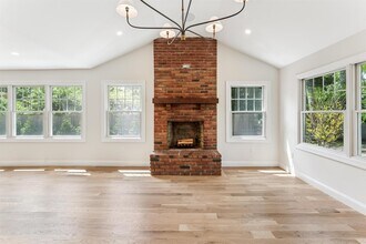68 Rogers Ave in Westhampton Beach, NY - Building Photo - Building Photo