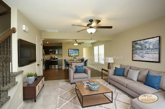 132-138-138 Barberry Ln in Raymore, MO - Building Photo