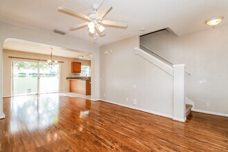13125 Thoroughbred Loop in Largo, FL - Building Photo - Building Photo