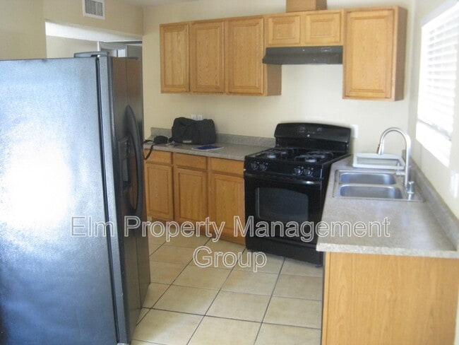 6207 Craigmont Ave in Las Vegas, NV - Building Photo - Building Photo
