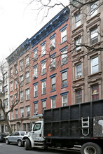 231 E 5th St in New York, NY - Building Photo - Building Photo