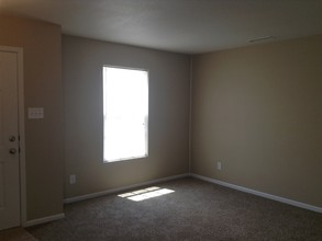 3287 Underwood Dr in Whiteland, IN - Building Photo - Building Photo