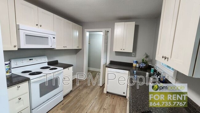 2 Pineview Dr in Liberty, SC - Building Photo - Building Photo