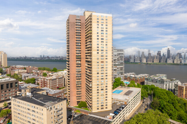 Riviera Towers in West New York, NJ - Building Photo - Building Photo