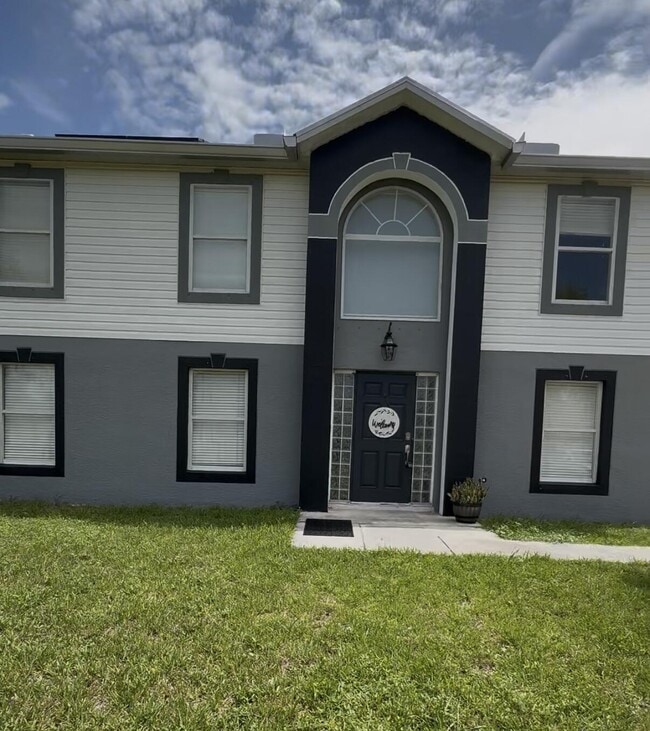 property at 1925 SW Libra Ln