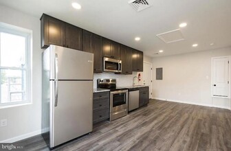14 S 4th Ave, Unit 4 in Royersford, PA - Building Photo - Building Photo