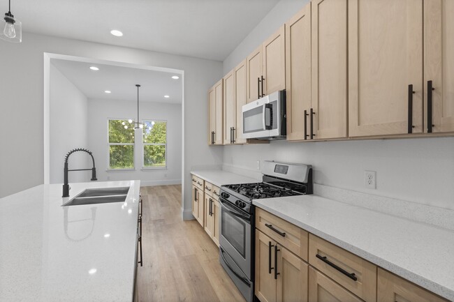 property at 3531 White Oak Point Dr