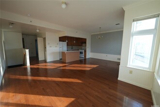 143 Meridian Blvd-Unit -2 in Queens, NY - Building Photo - Building Photo