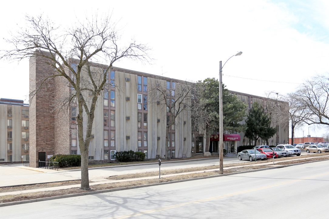 Inntowner Apartments in Des Moines, IA - Building Photo