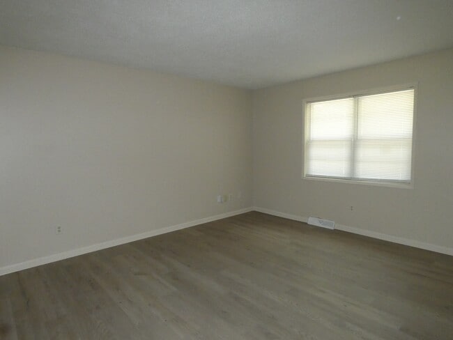 5228 N Richmond Ave in Kansas City, MO - Building Photo - Building Photo