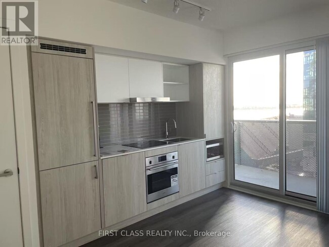 property at 138-1138 Downes St