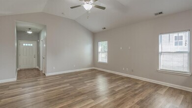 2825 Burnt Mill Rd in Lexington, KY - Building Photo - Building Photo