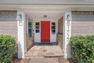 11717 Welch Rd in Dallas, TX - Building Photo - Building Photo